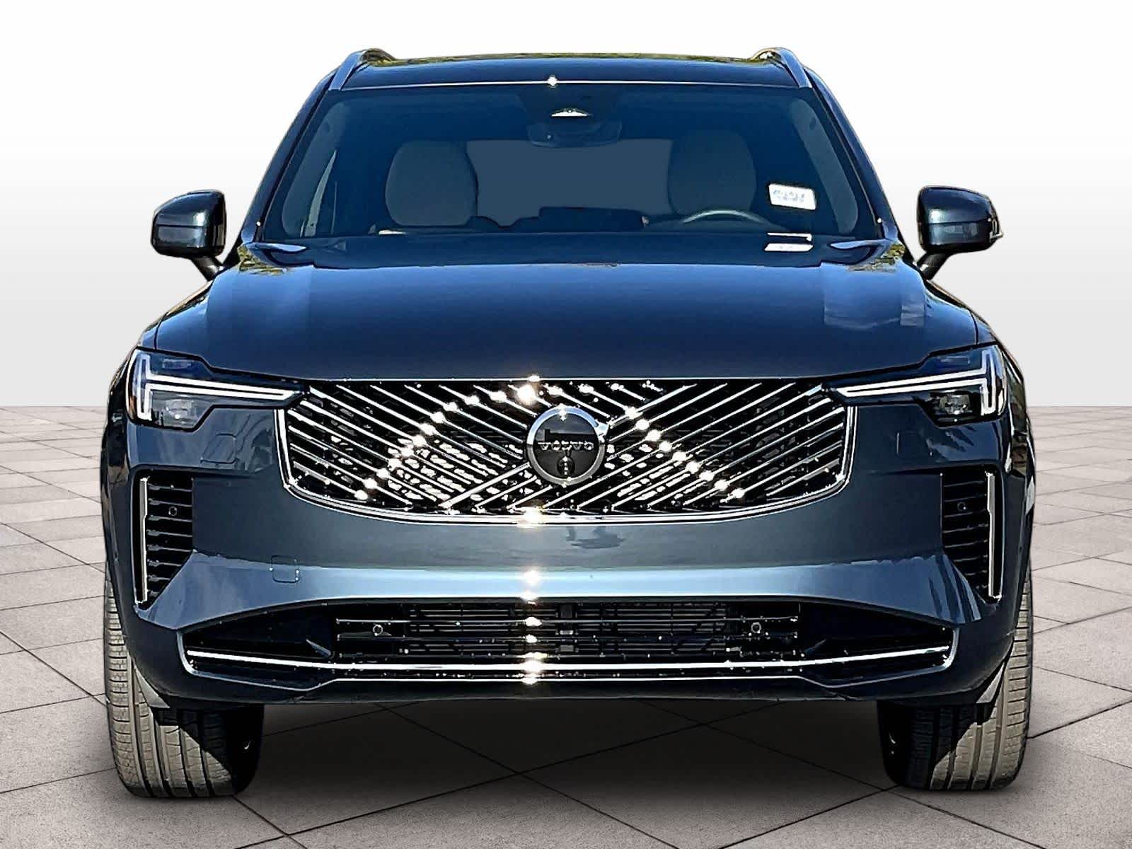 2026 Volvo XC90 B6 Plus 7-Seater photo 4