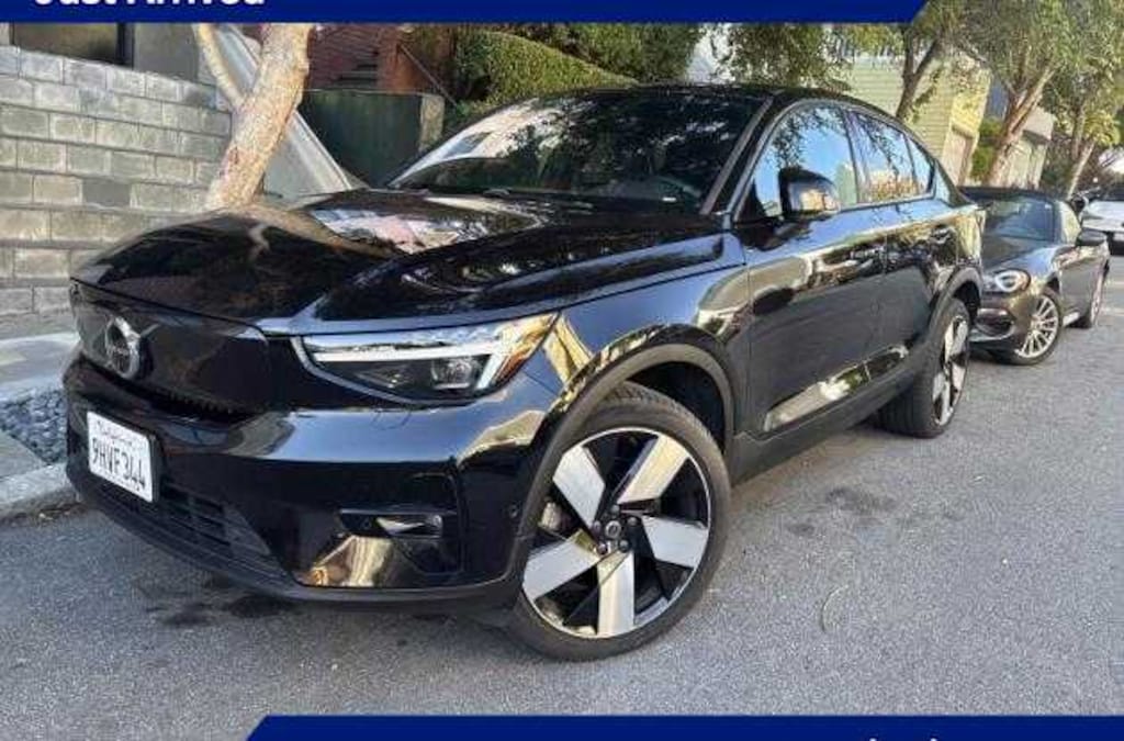 Used 2023 Volvo C40 Recharge Pure Electric Ultimate Twin eAWD