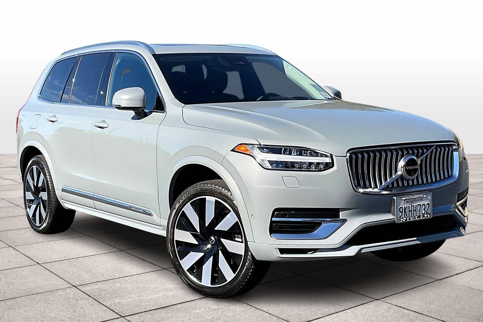 2024 Volvo XC90 Recharge Ultimate T8 photo 2