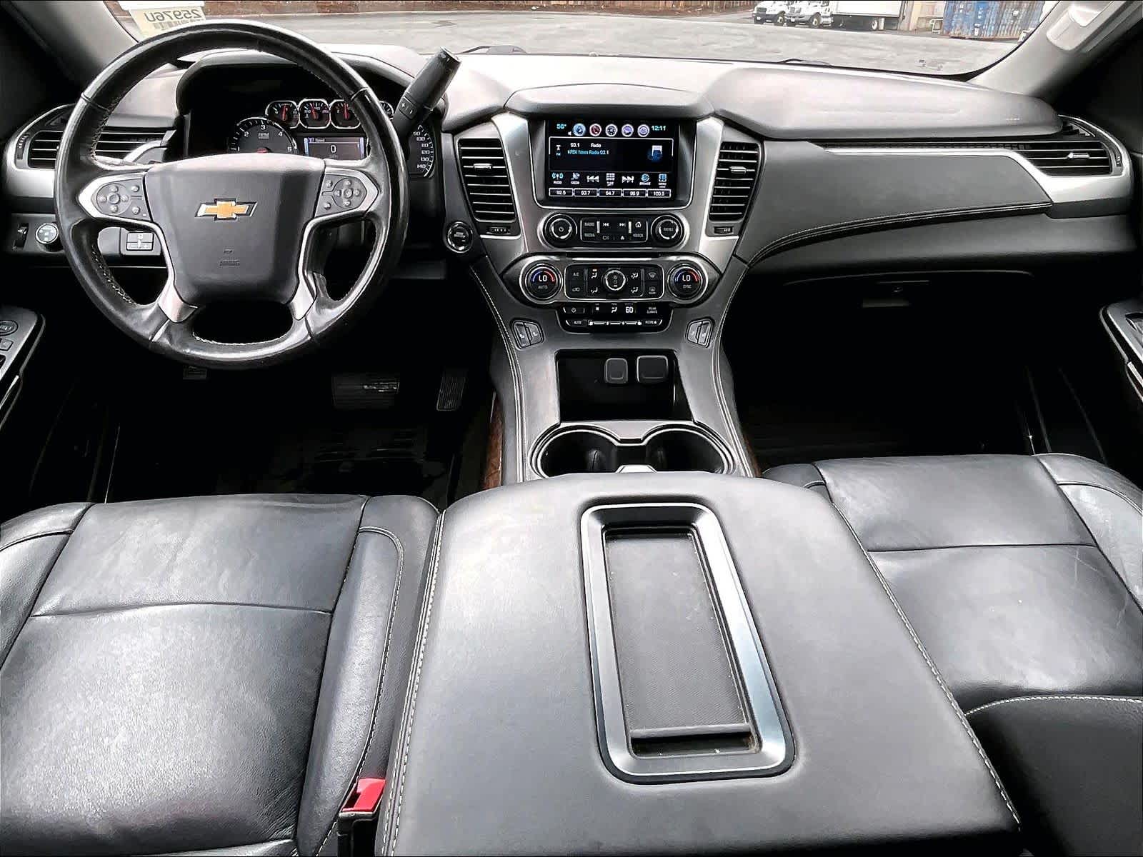 2018 Chevrolet Tahoe LT photo 3