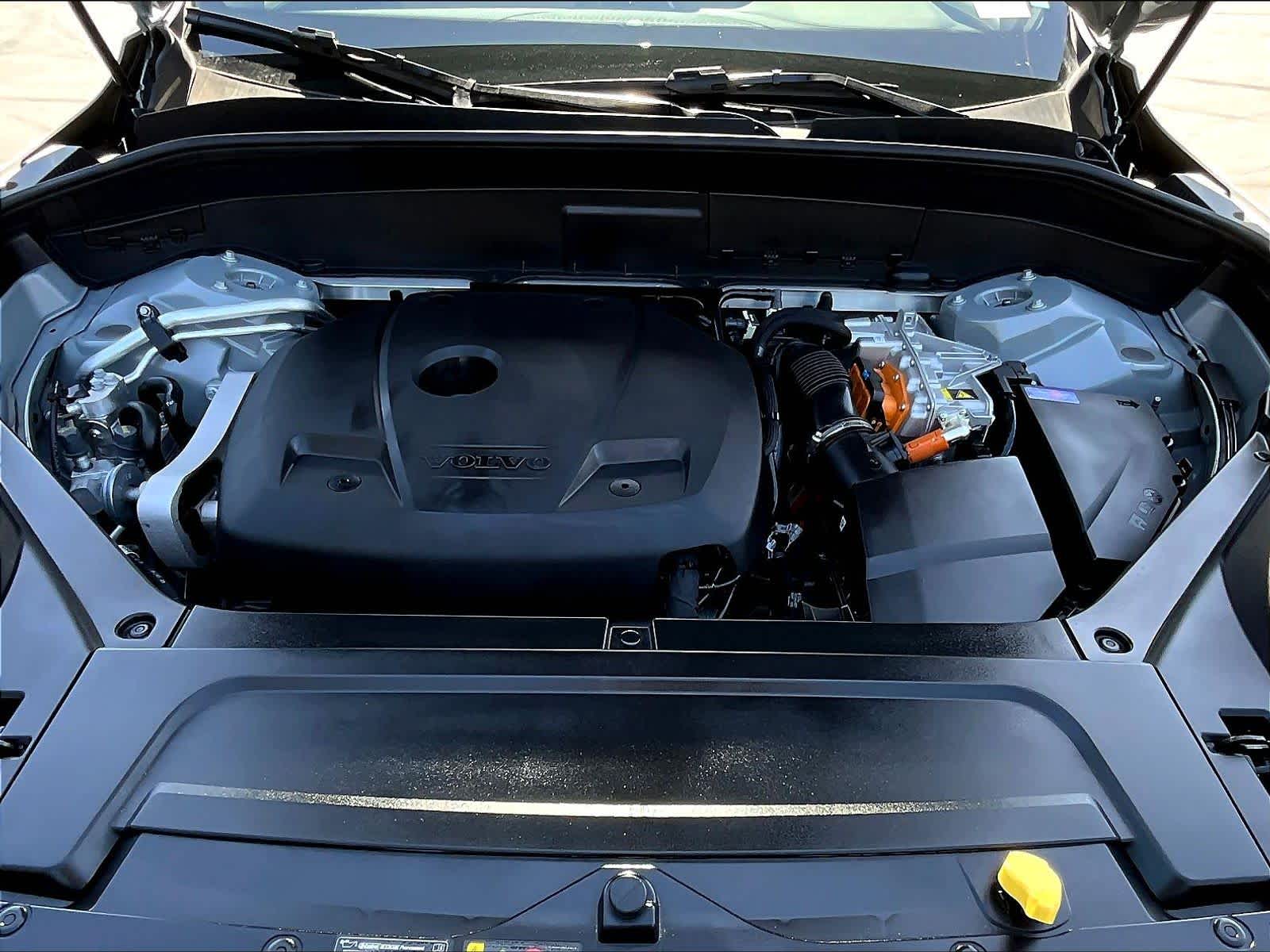 2026 Volvo XC90 Plus - Photo 12