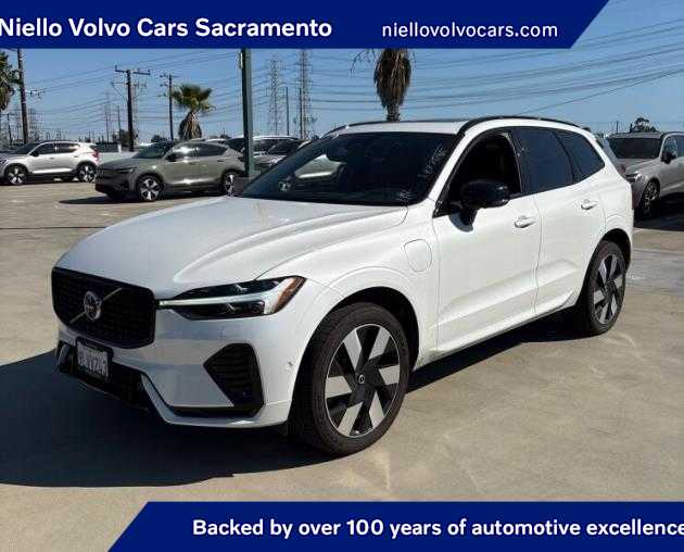 2024 Volvo XC60 Plus
