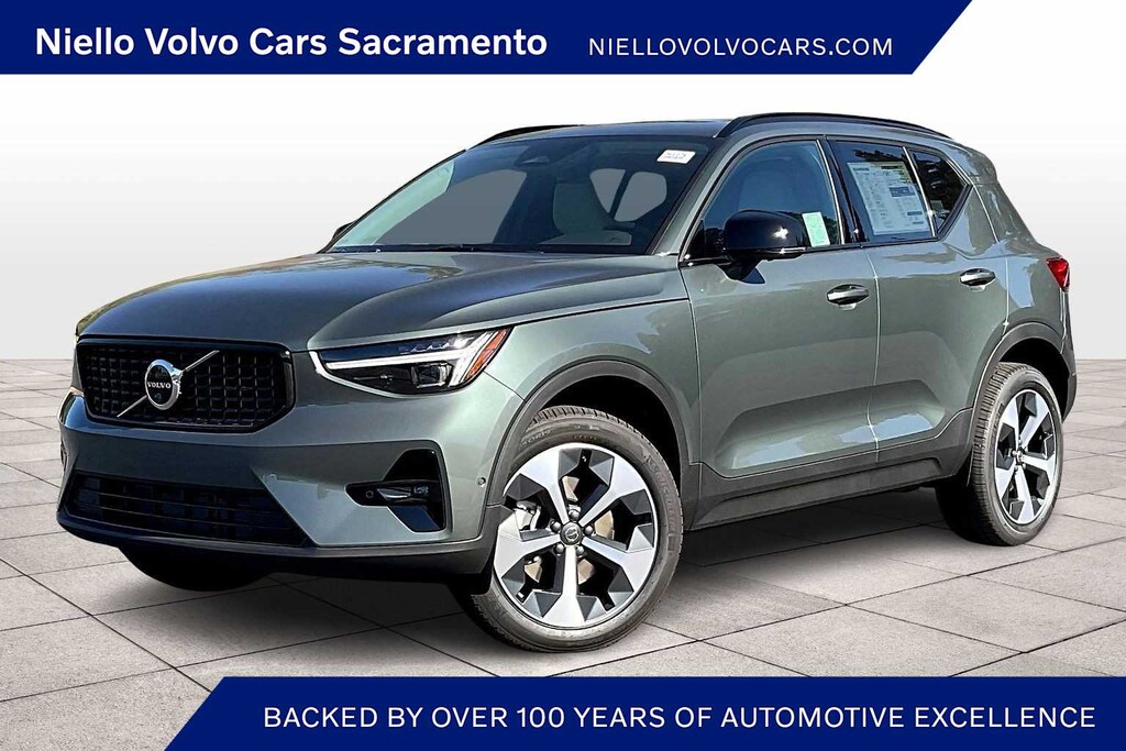 New 2026 Volvo XC40 B5 Plus SUV