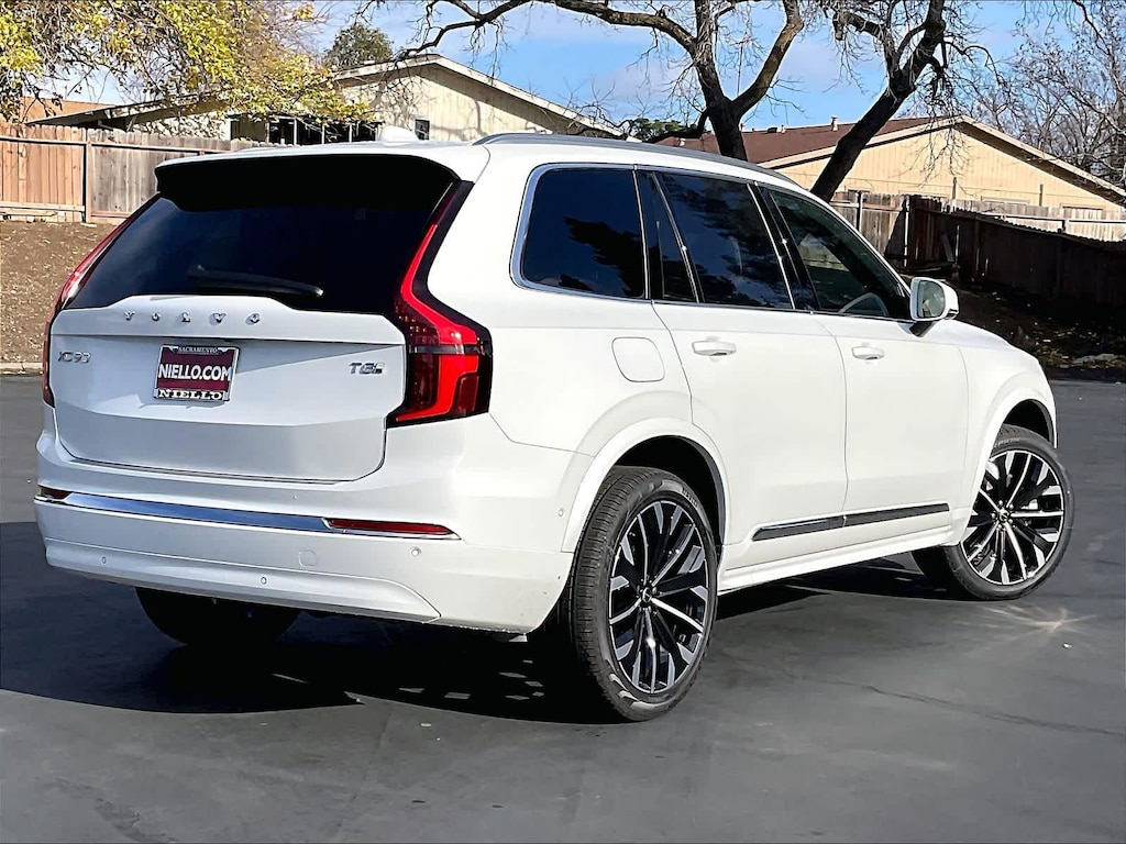 Used 2026 Volvo XC90 plug-in hybrid T8 Plus 6-Seater SUV
