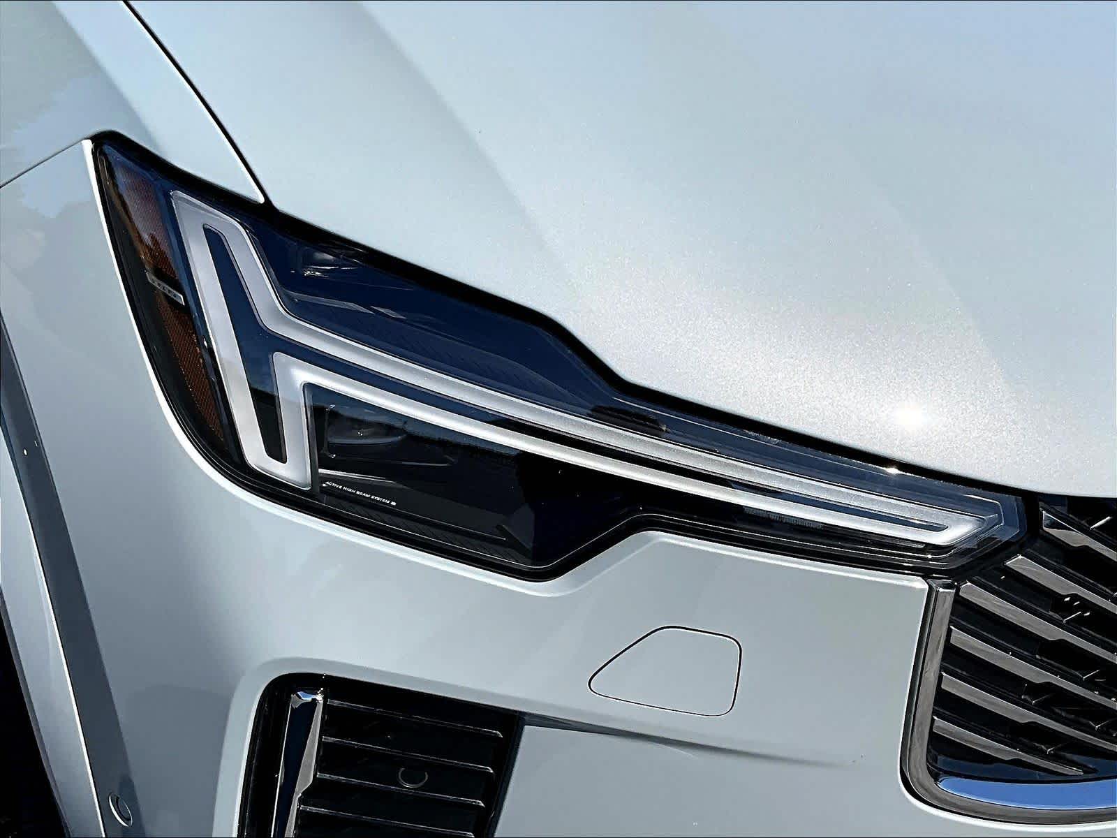 2026 Volvo XC90 Plus - Photo 31