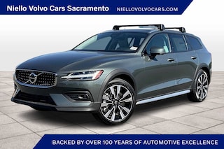 New 2026 Volvo V60 Cross Country B5 Ultra Wagon in Sacramento