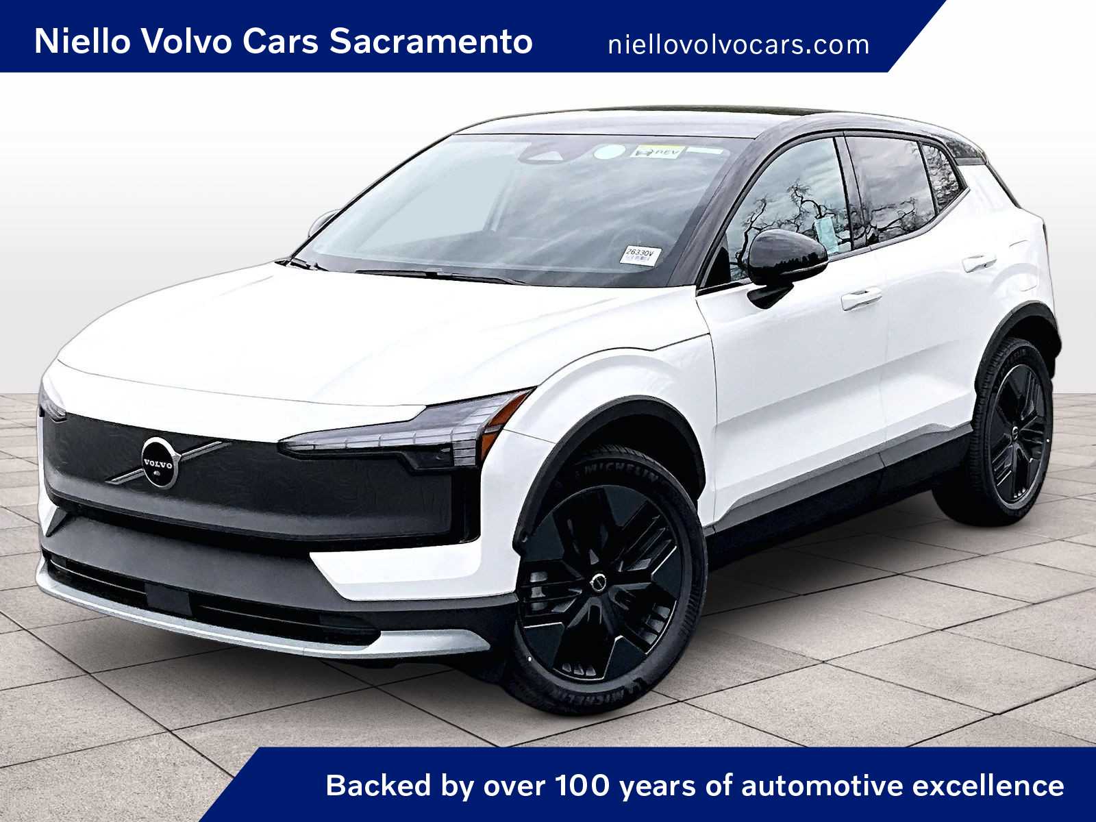 2026 Volvo EX30 Twin Motor Cross Country Ultra's photo