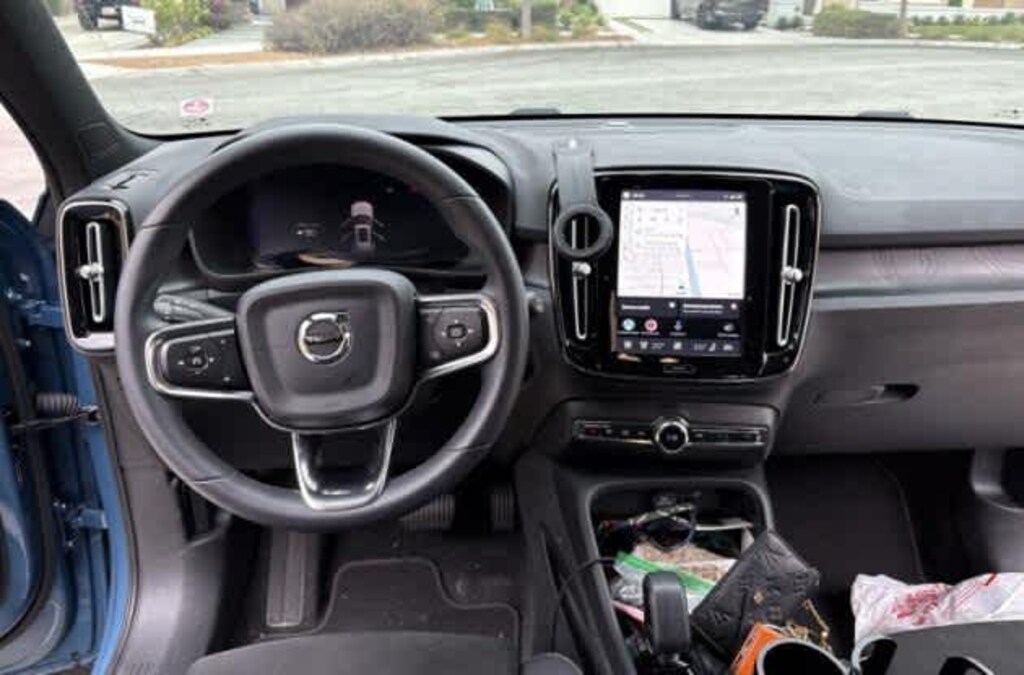 Used 2023 Volvo XC40 Recharge Pure Electric Ultimate Twin eAWD