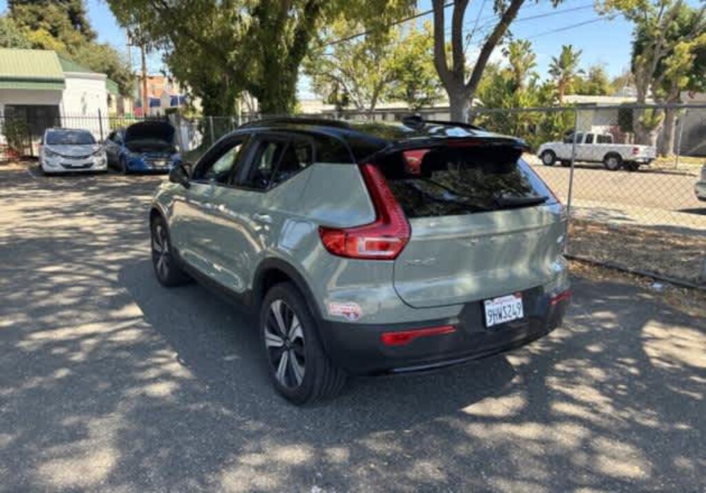 Used 2023 Volvo XC40 Recharge Pure Electric Plus Twin eAWD