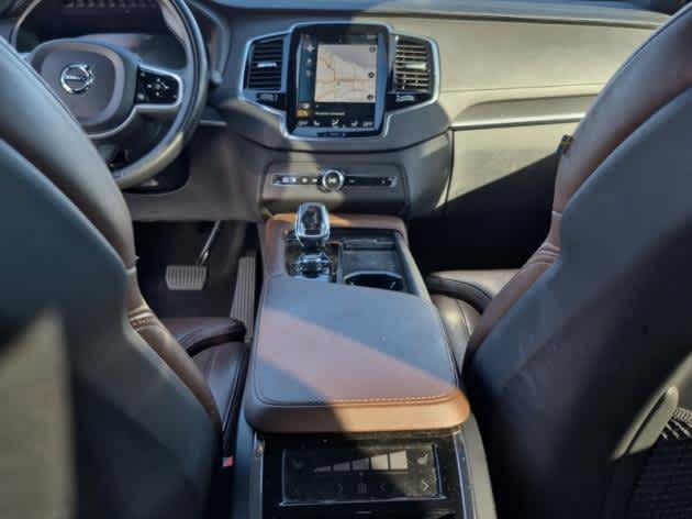 2022 Volvo XC90 Recharge Inscription T8 photo 2