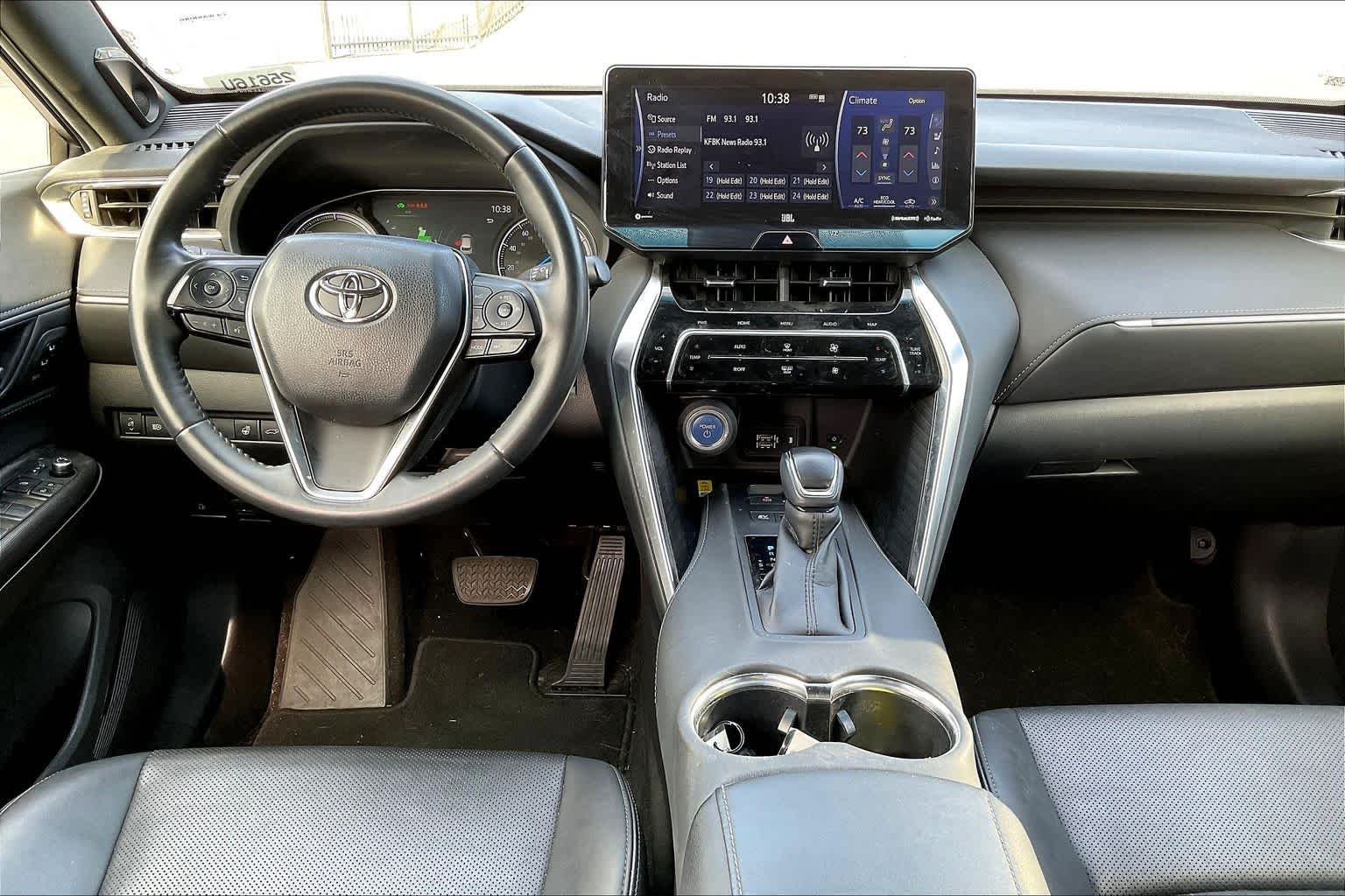 2021 Toyota Venza XLE photo 3