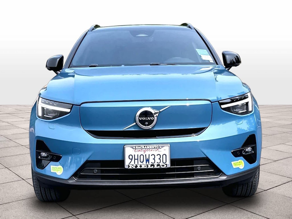 Used 2023 Volvo XC40 Recharge Pure Electric Ultimate Twin eAWD