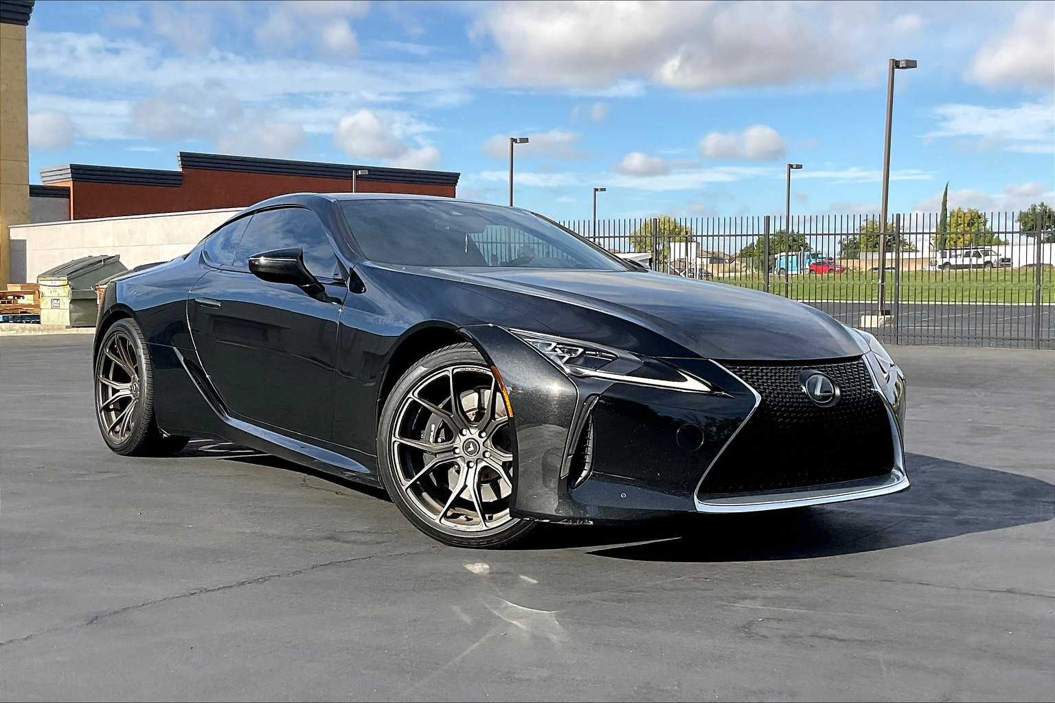 2018 Lexus LC 500 photo 2