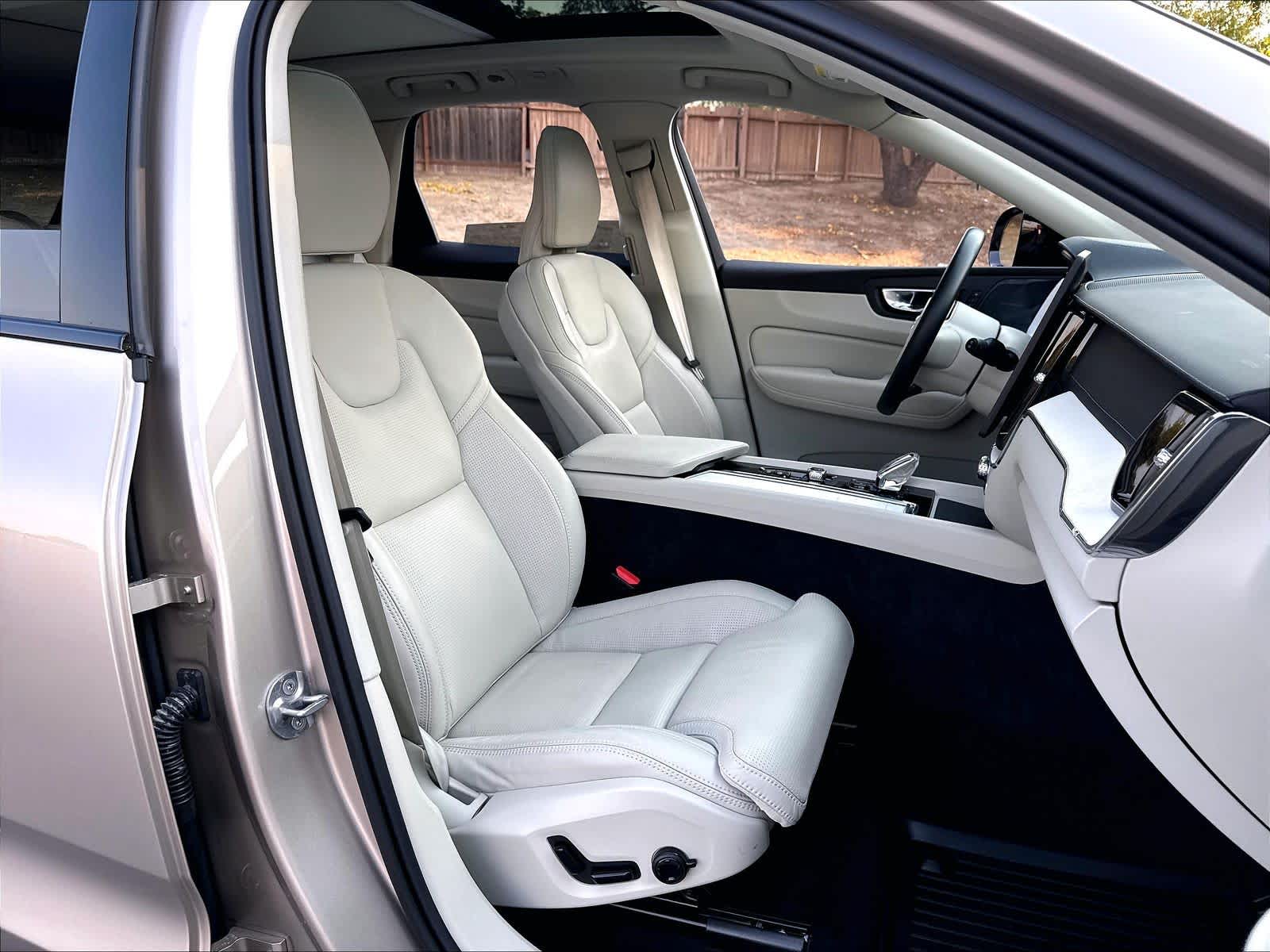 2026 Volvo XC60 Ultra - Photo 7