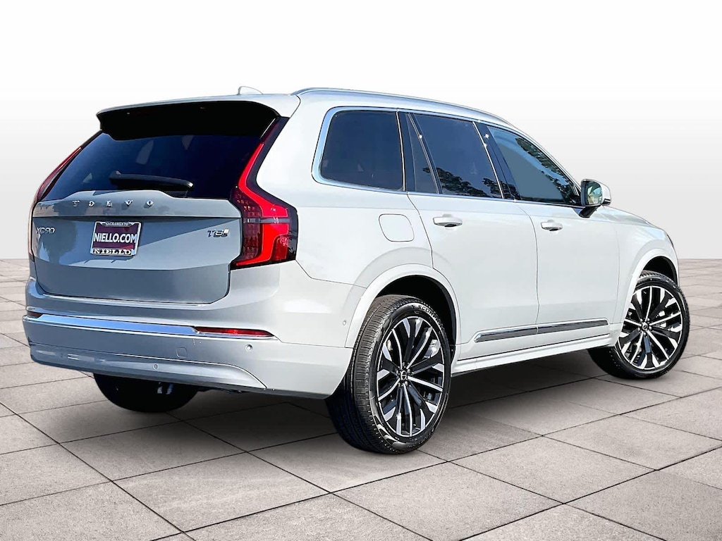 New 2026 Volvo XC90 plug-in hybrid T8 Ultra 7-Seater SUV