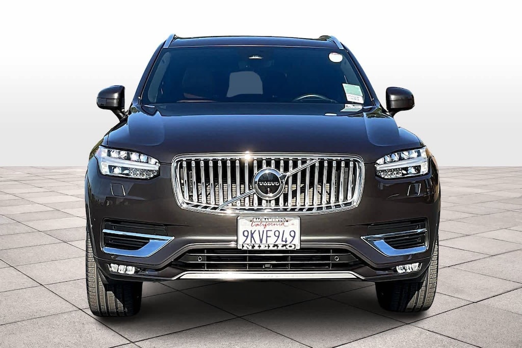 Certified 2023 Volvo XC90 Plus B5 AWD 7P