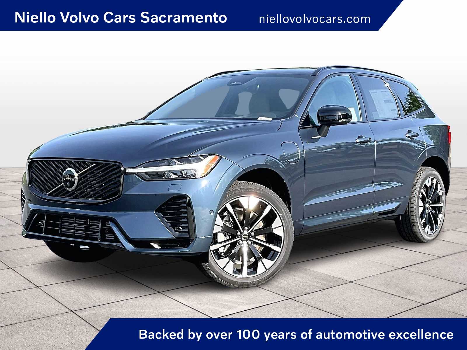2026 Volvo XC60 T8 Plus Dark AWD's photo