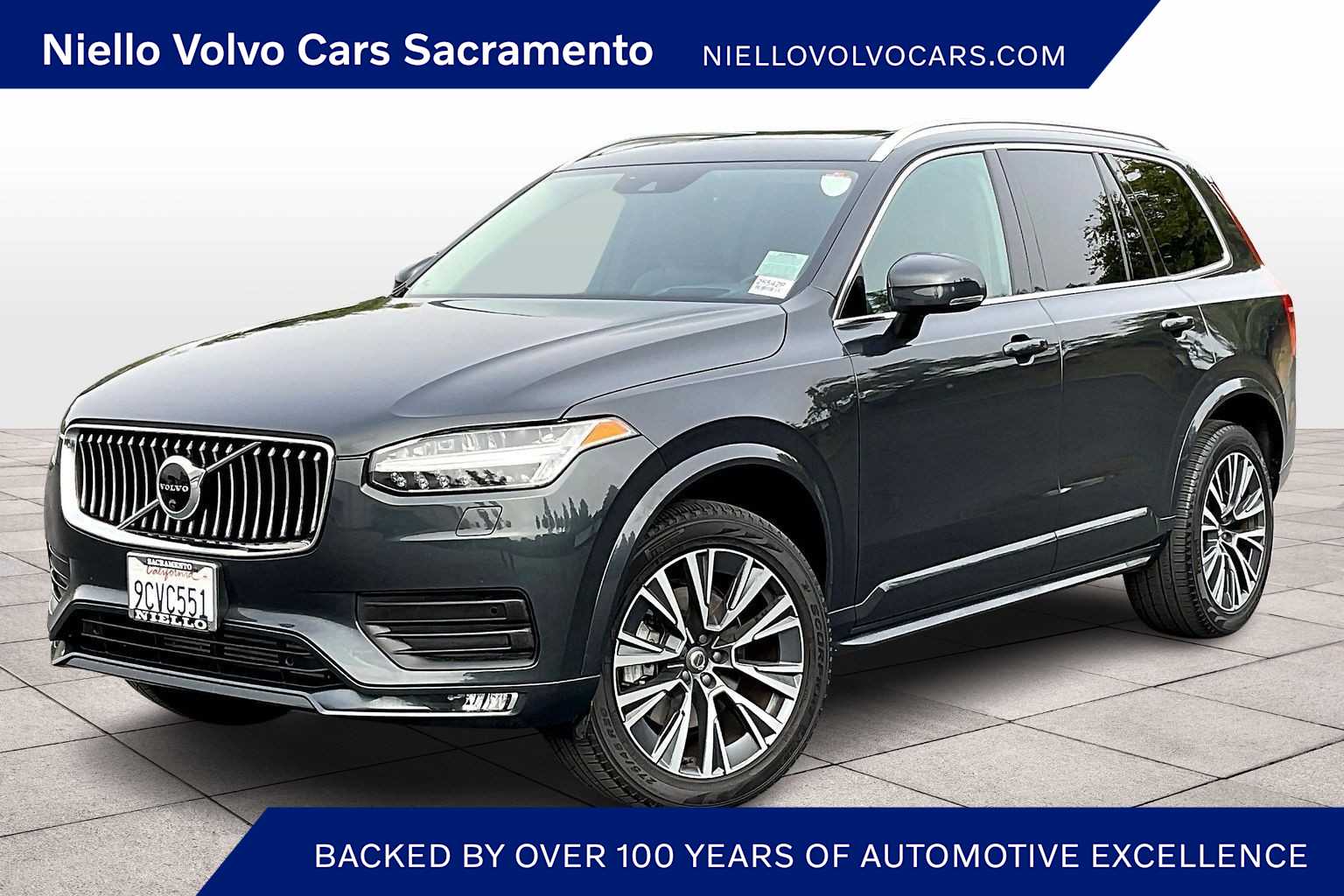 2022 Volvo XC90 Momentum
