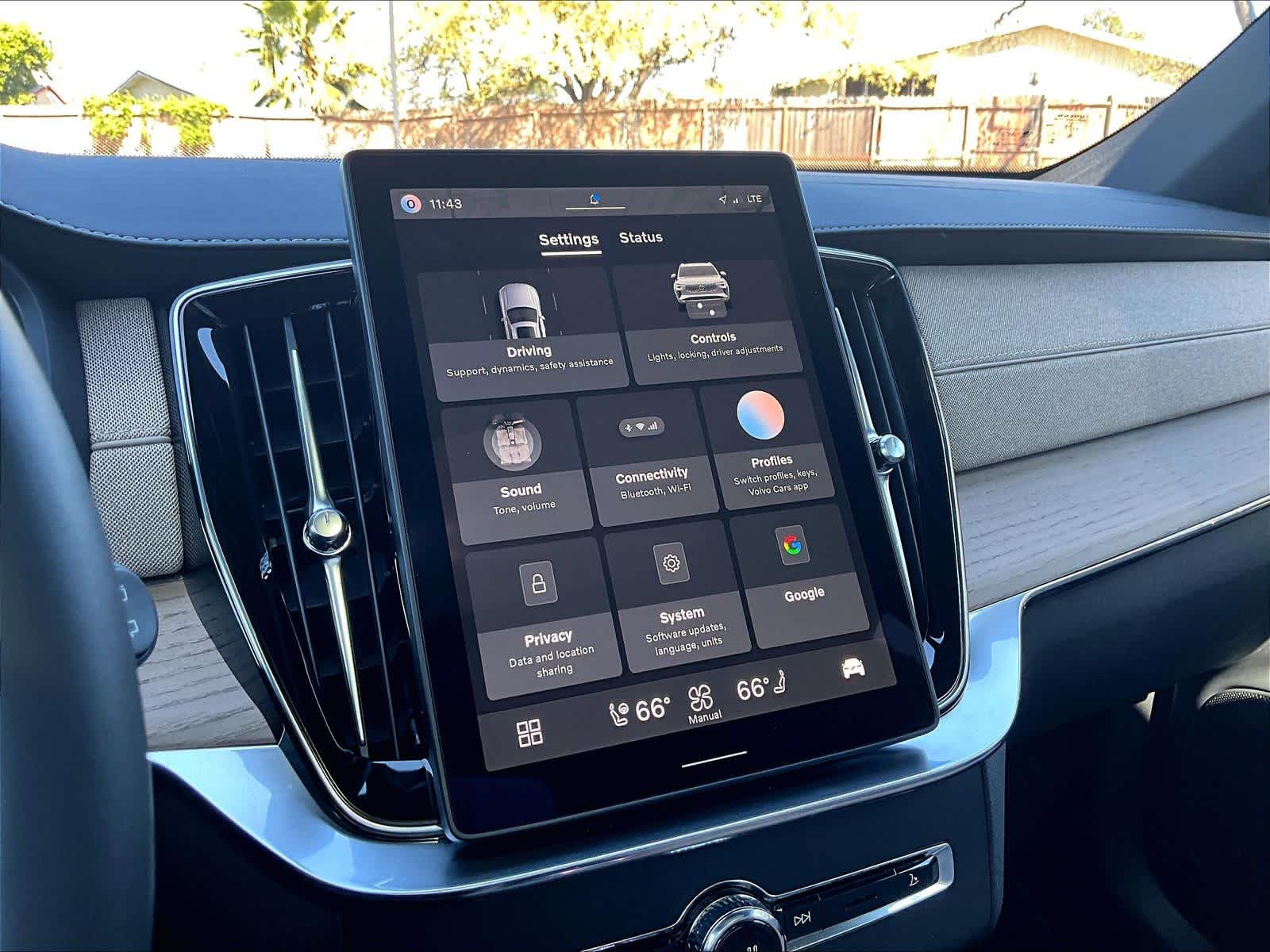 2026 Volvo XC90 Plus - Photo 38
