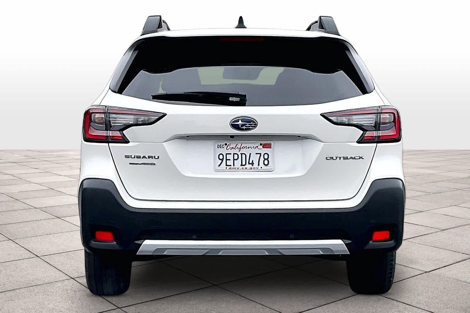 2023 Subaru Outback Limited photo 4