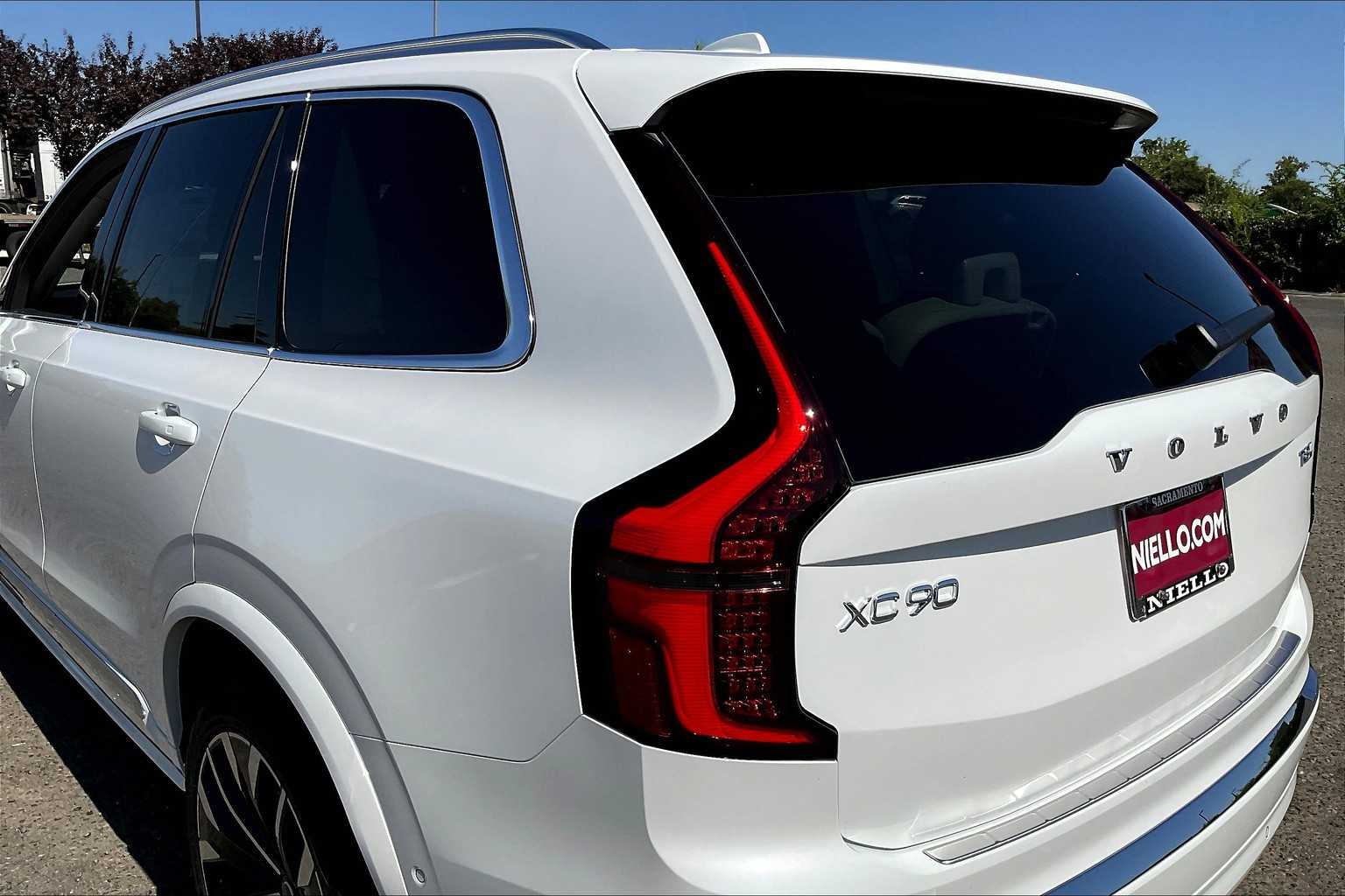 2026 Volvo XC90 Ultra - Photo 25