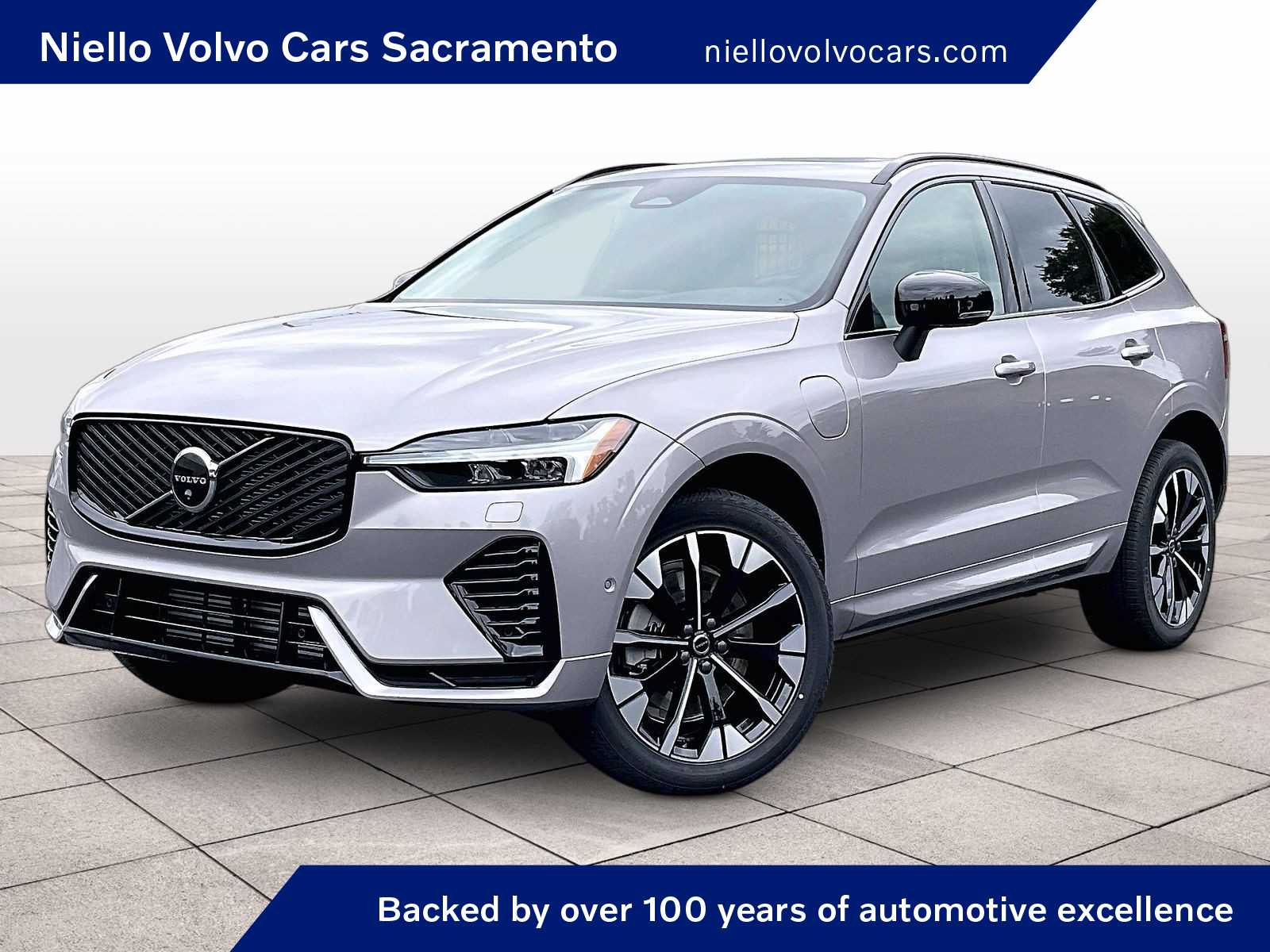 2026 Volvo XC60 T8 Plus Dark AWD's photo
