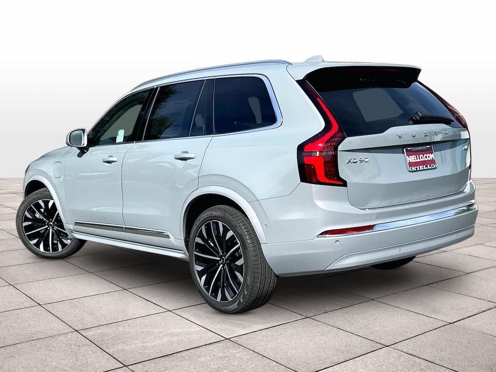 New 2026 Volvo XC90 plug-in hybrid T8 Ultra 7-Seater SUV