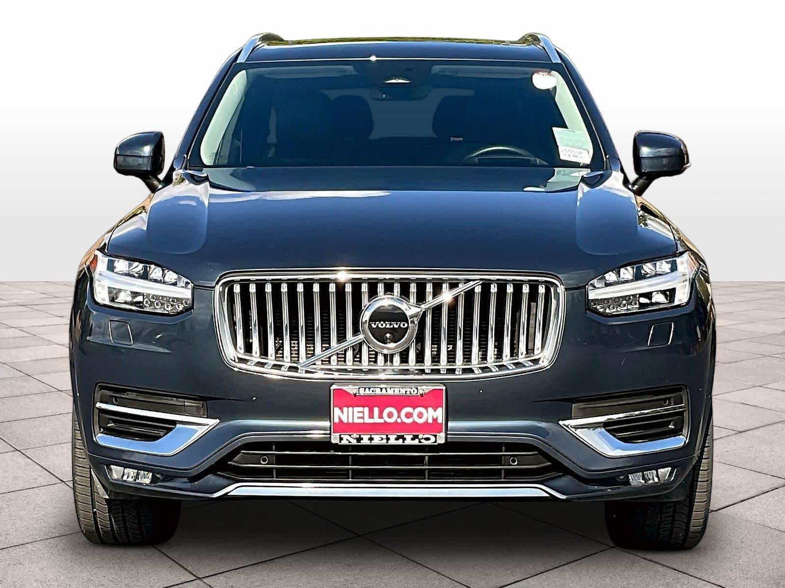2023 Volvo XC90 Ultimate photo 2