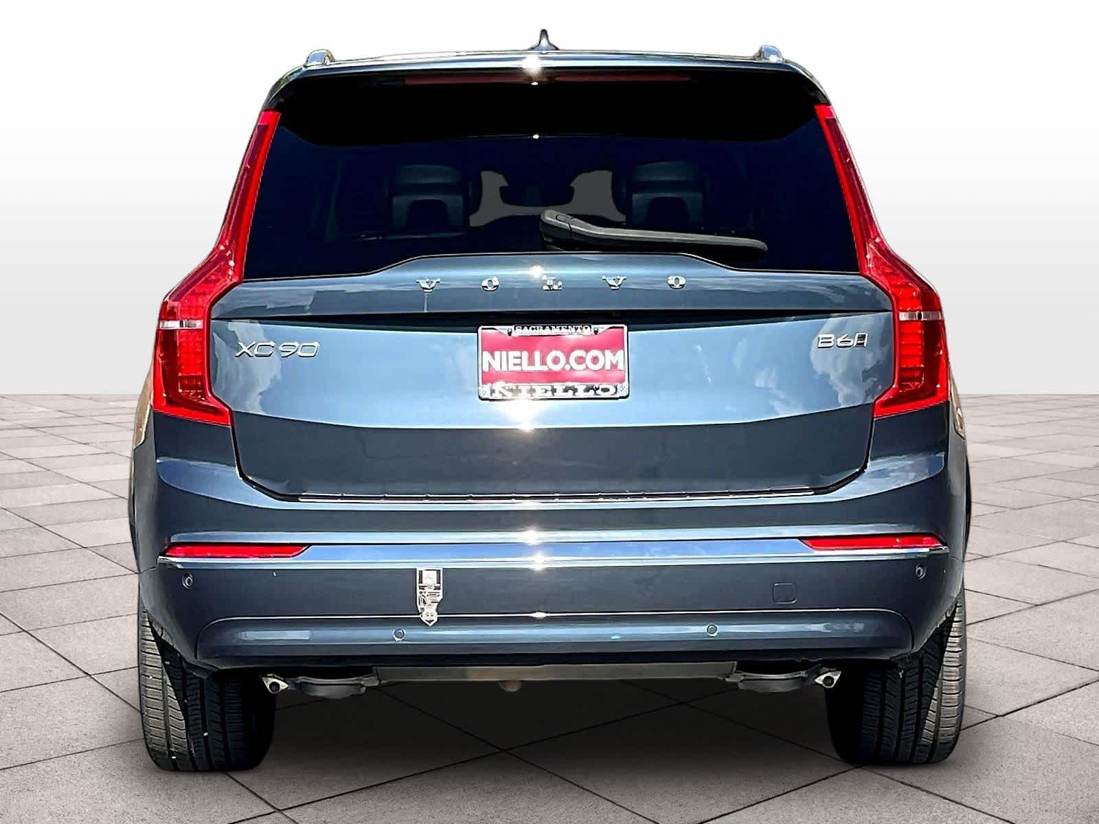 2023 Volvo XC90 Ultimate photo 4