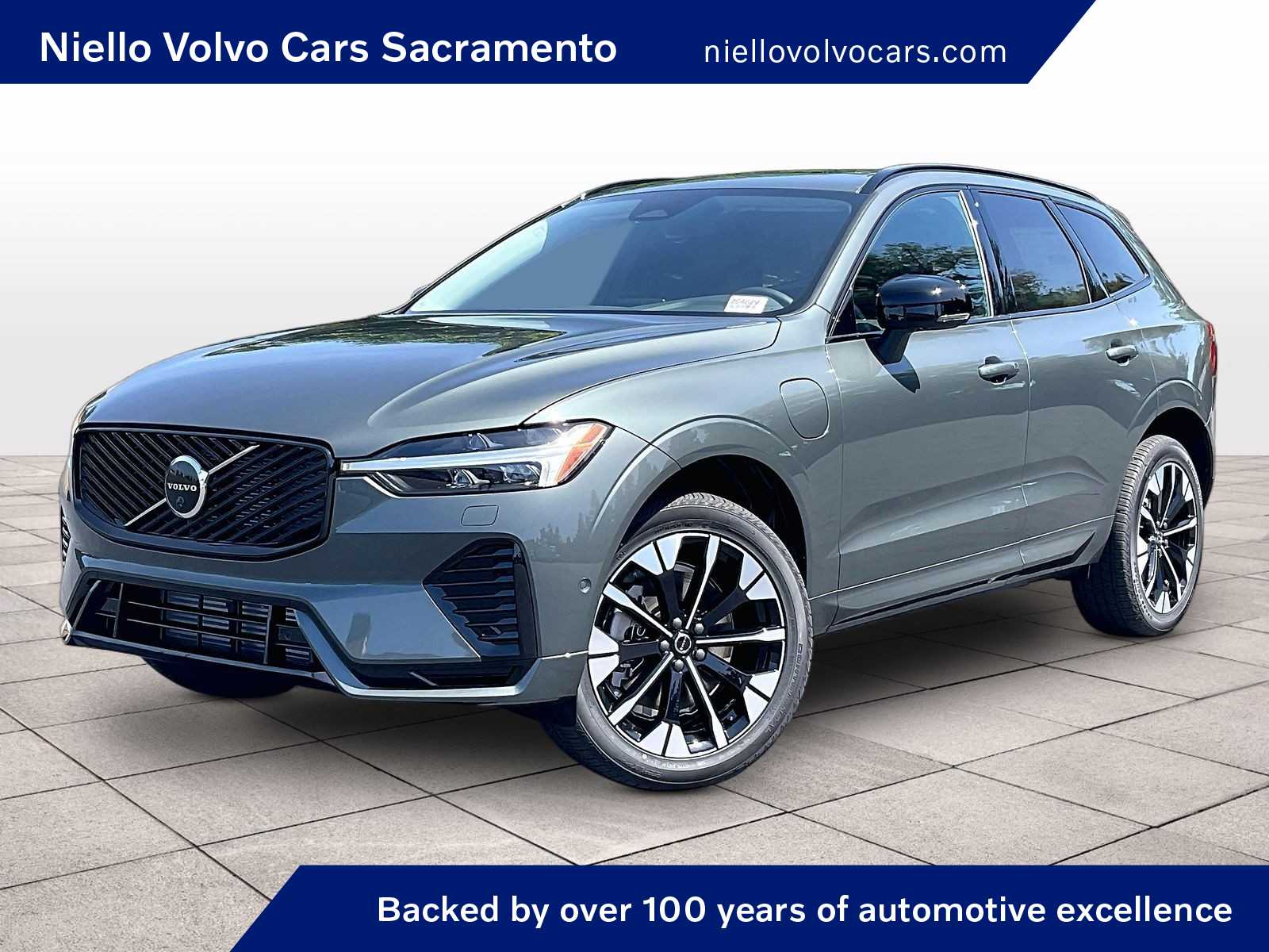 2026 Volvo XC60 T8 Plus Dark AWD's photo