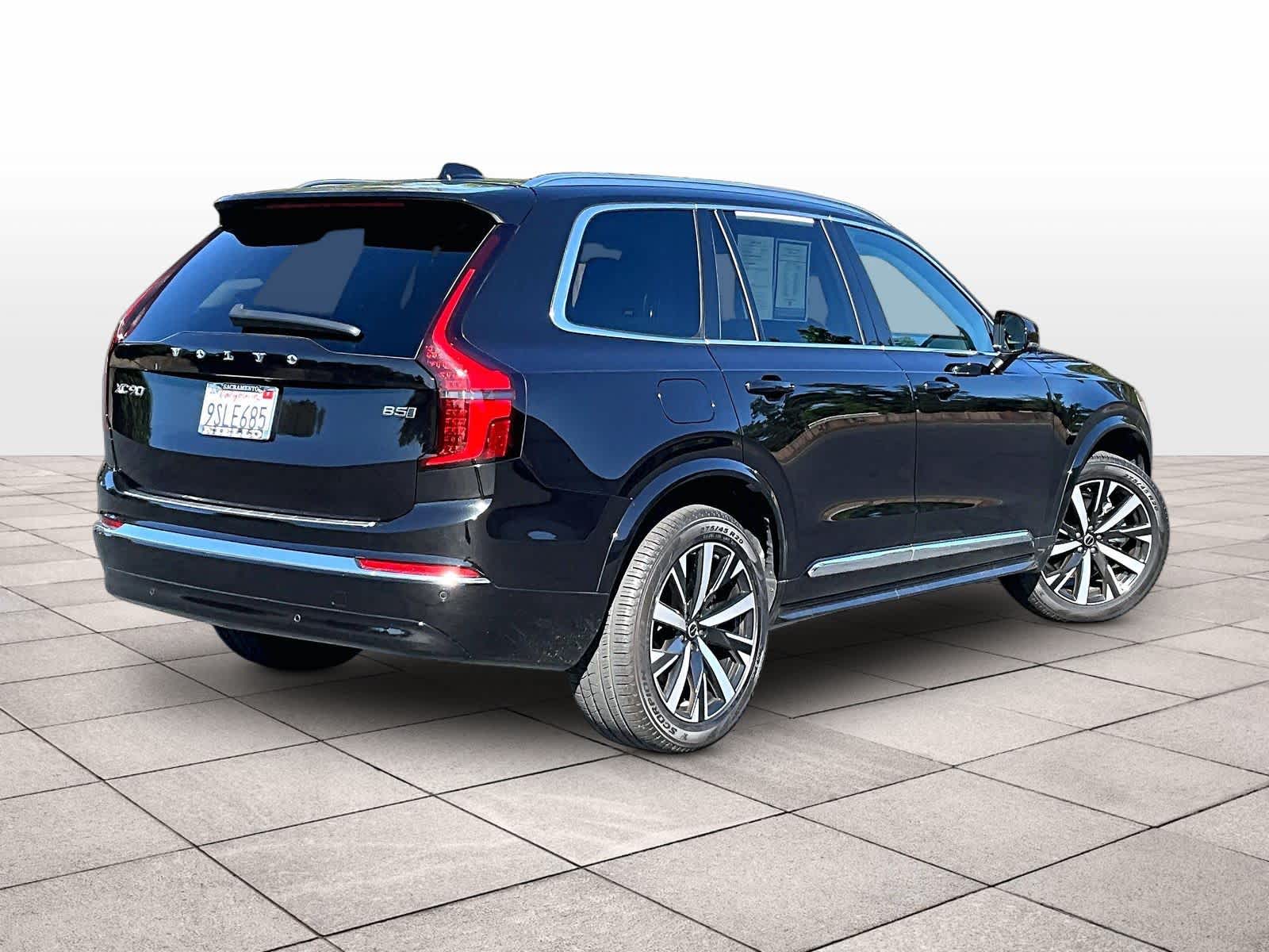 2025 Volvo XC90 Core - Photo 13