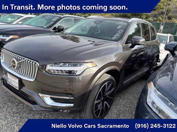 2023 Volvo XC90 Plus's photo