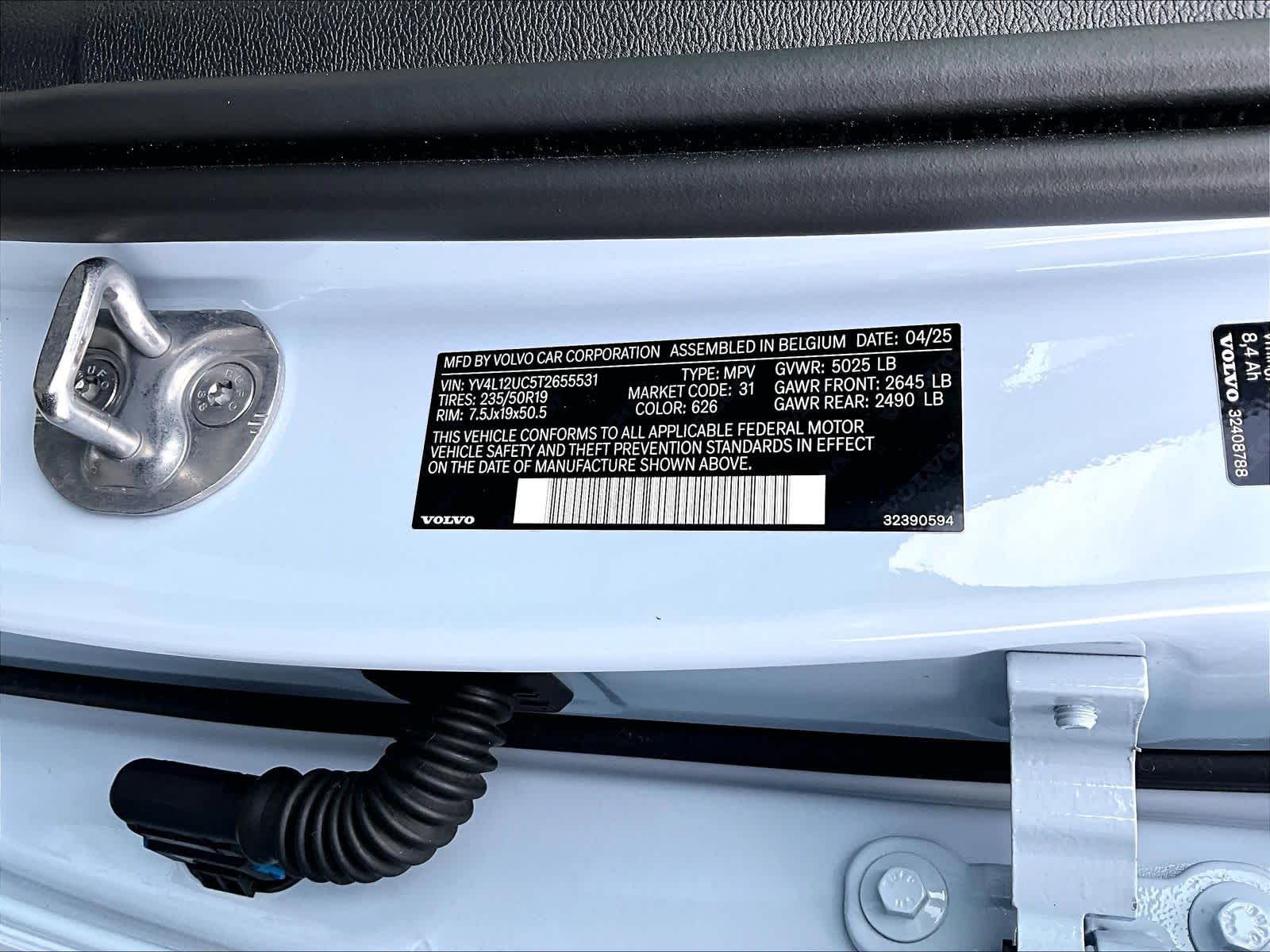 2026 Volvo XC40 Plus - Photo 33
