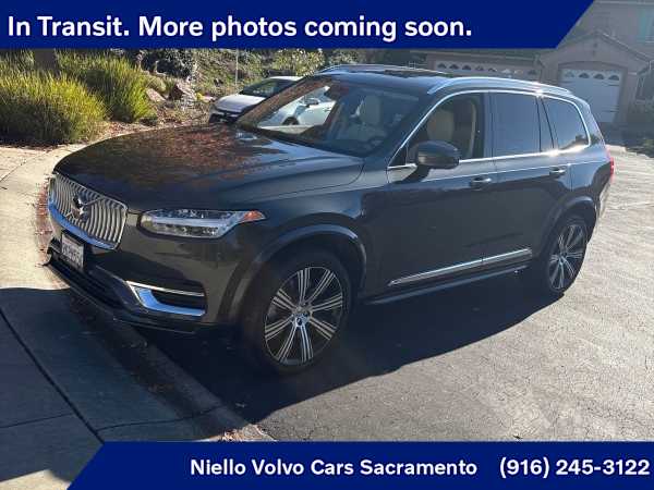 2024 Volvo XC90 Plus's photo