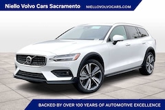 2026 Volvo V60 Cross Country B5 Plus AWD Wagon