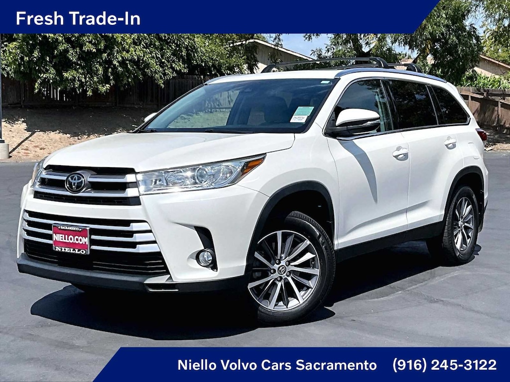 Used 2019 Toyota Highlander XLE V6 AWD (Natl)