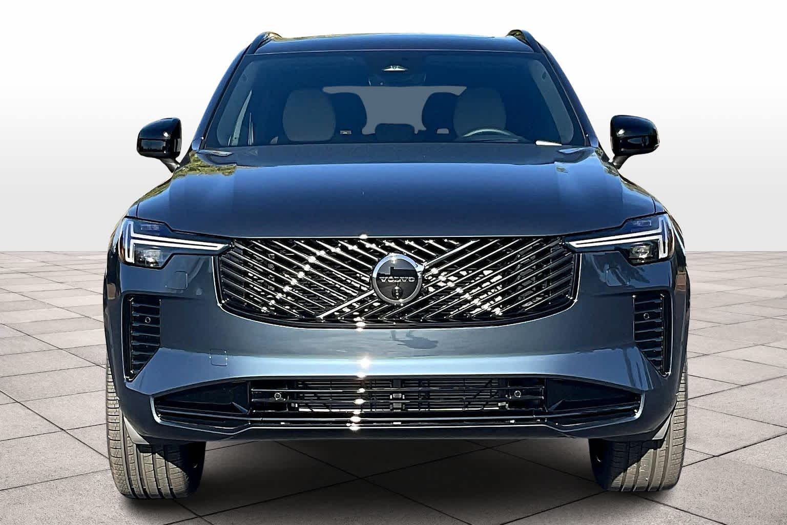 2026 Volvo XC90 B6 Ultra Dark Theme 7-Seater photo 4