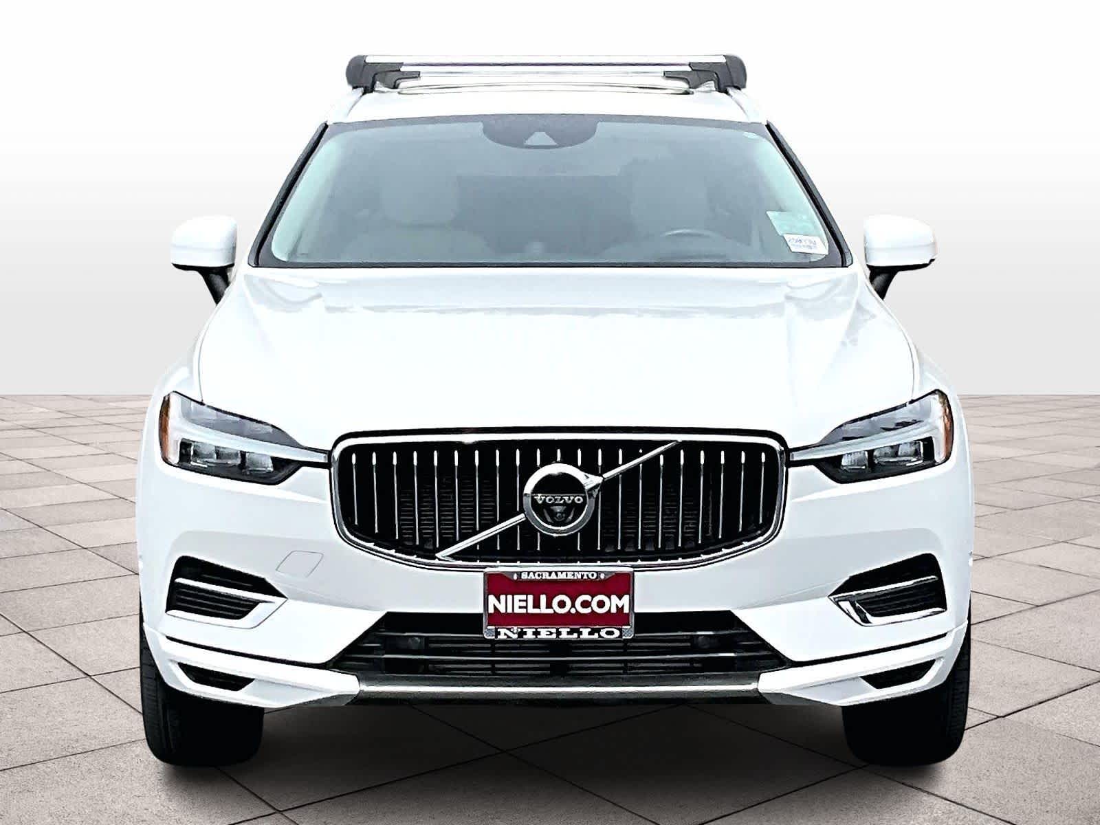 2021 Volvo XC60 Inscription photo 2