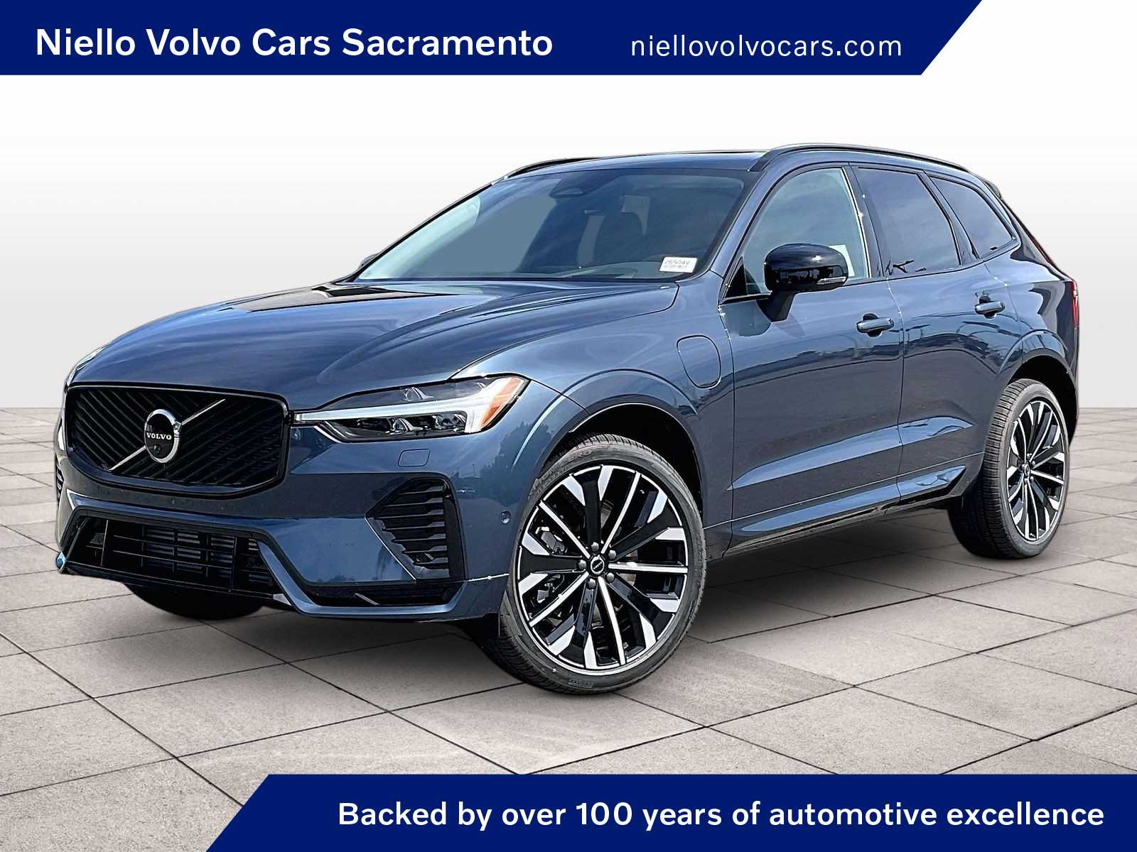 2026 Volvo XC60 T8 Ultra Dark AWD's photo