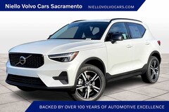 2026 Volvo XC40 B5 Core AWD SUV