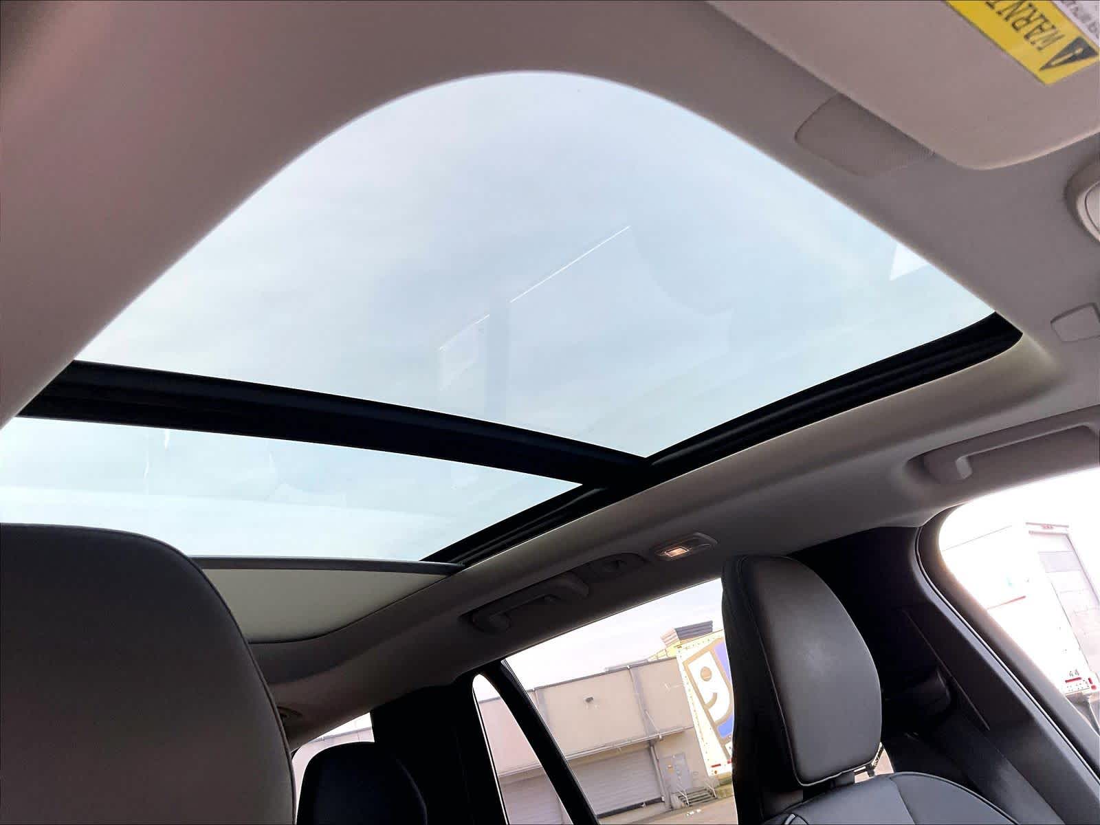 2025 Volvo XC90 Core - Photo 24