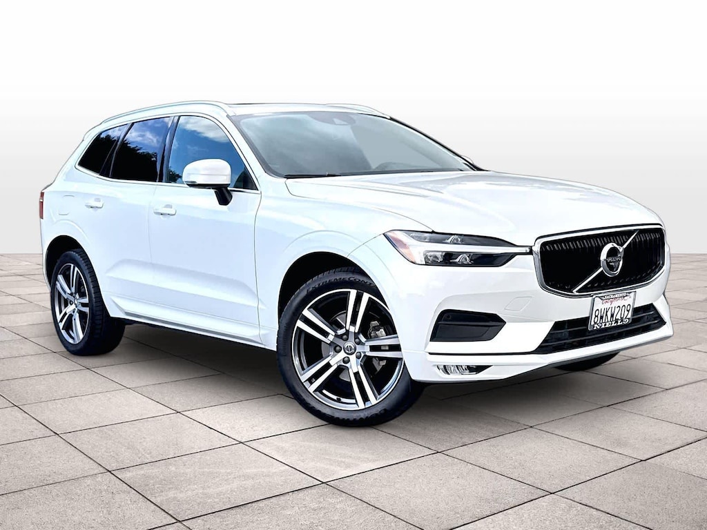 Used 2021 Volvo XC60 Momentum T5 AWD