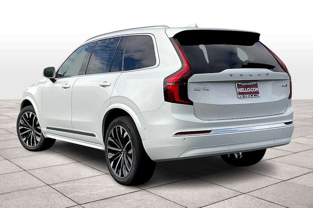 New 2026 Volvo XC90 B6 Plus 7-Seater SUV