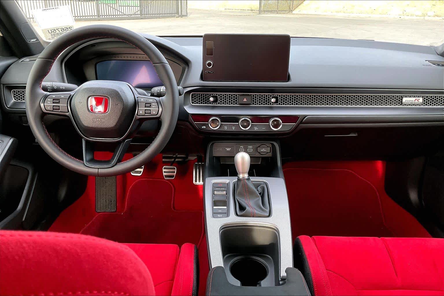 2023 Honda Civic Type R photo 3