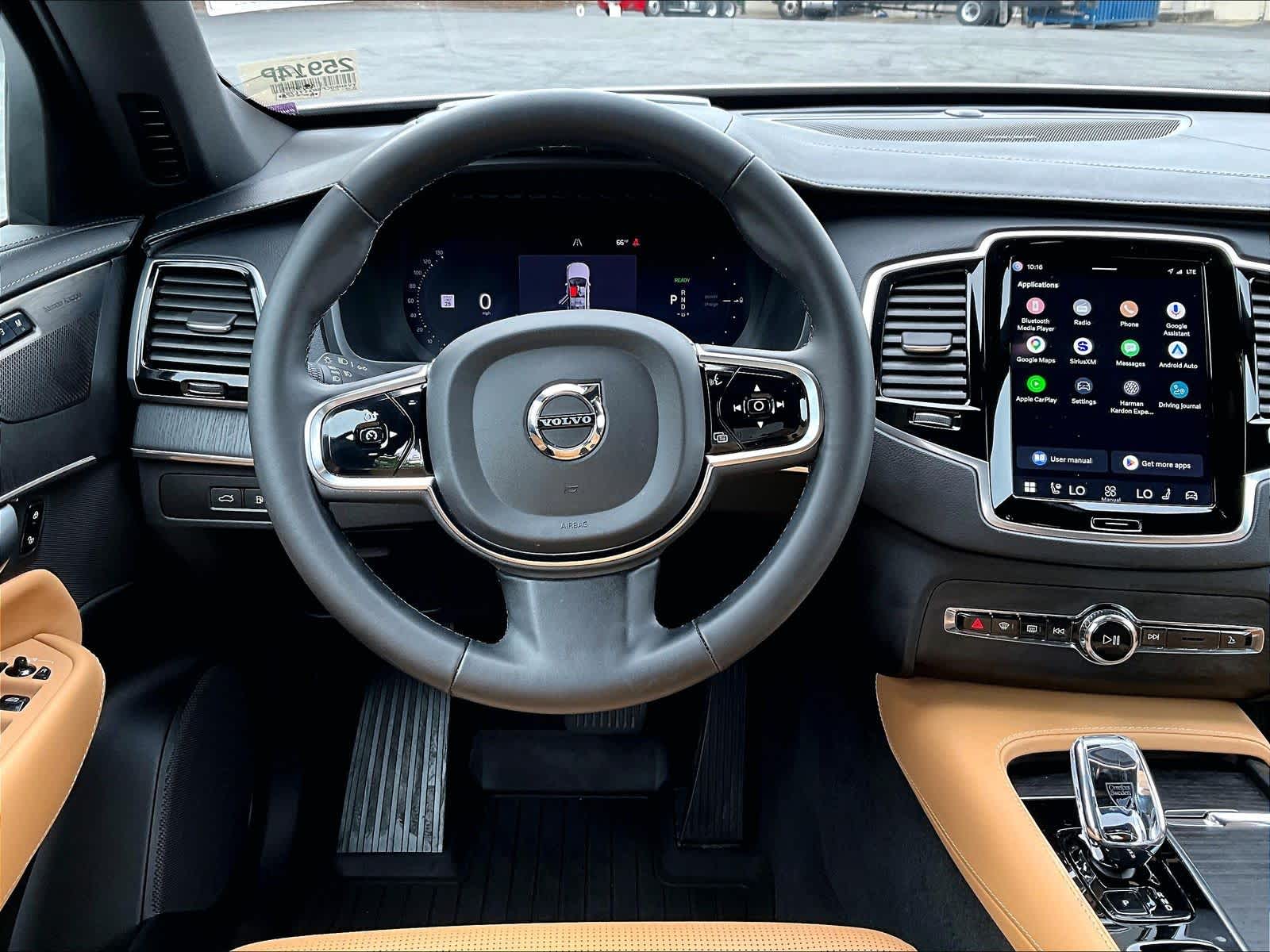 2024 Volvo XC90 Recharge Plug-In Hybrid Ultimate Bright Theme photo 5