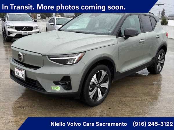 2023 Volvo XC40 Plus