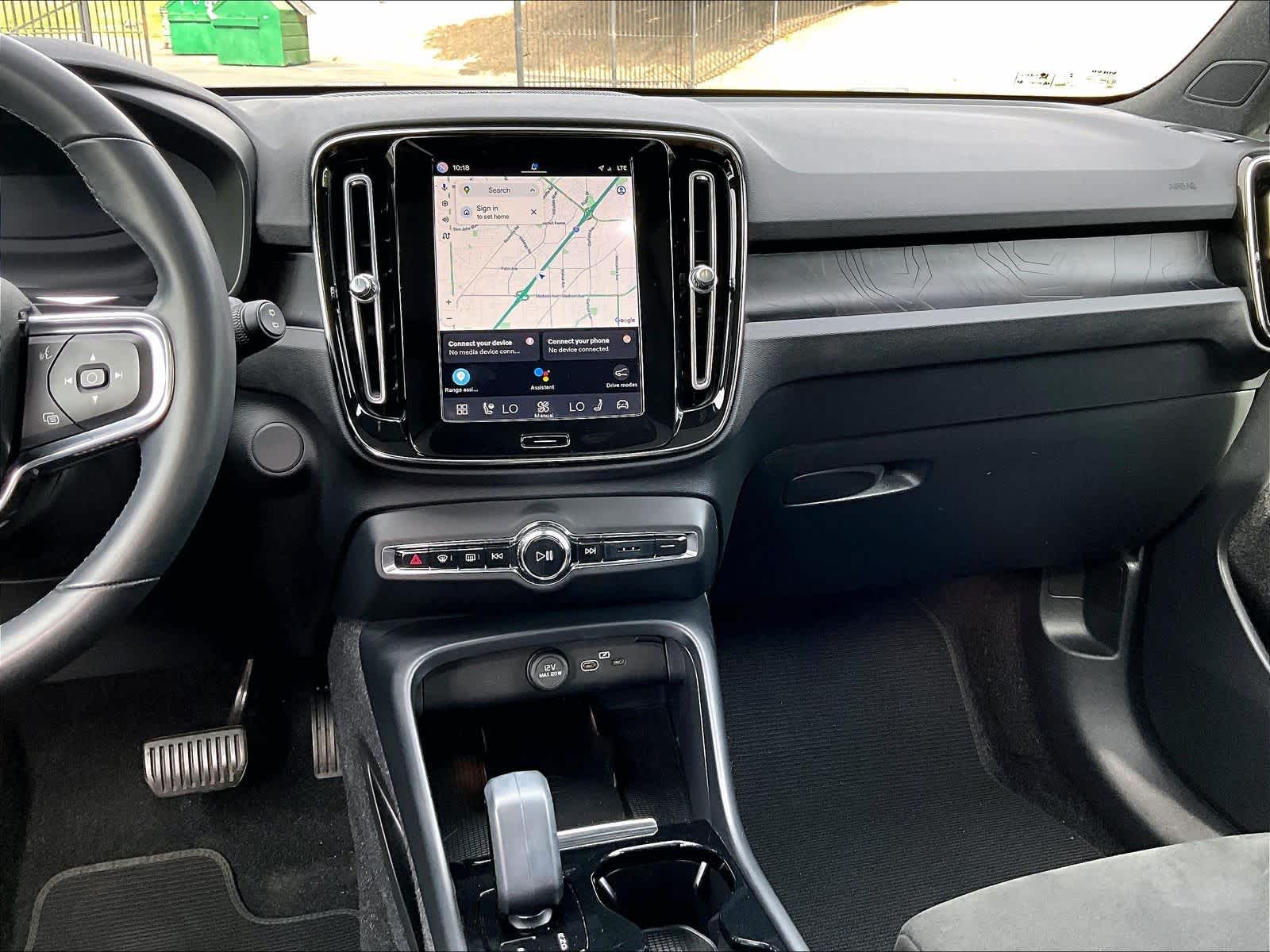 2023 Volvo XC40 Recharge Pure Electric Ultimate photo 6