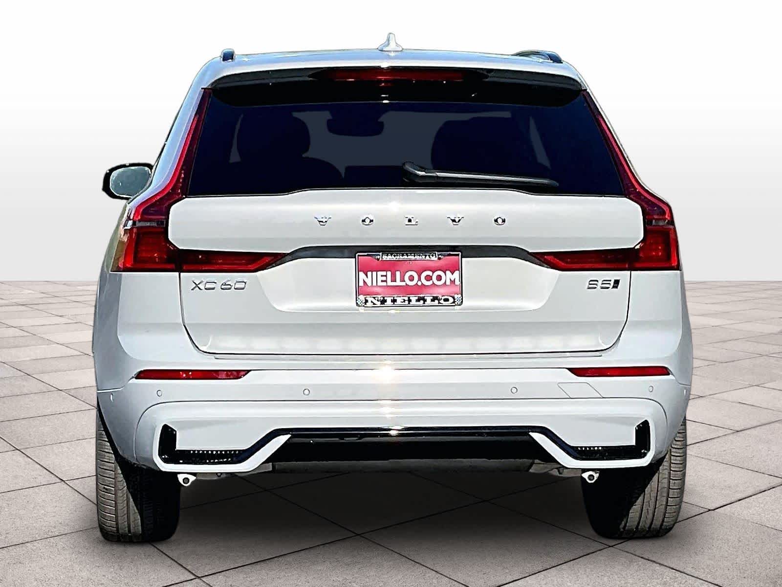 2026 Volvo XC60 B5 Ultra photo 5