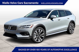New 2025 Volvo V60 Cross Country B5 Ultra Wagon in Sacramento
