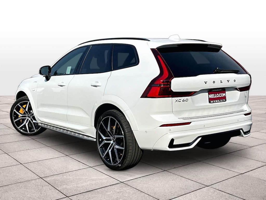 New 2026 Volvo XC60 plug-in hybrid T8 Polestar Engineered SUV